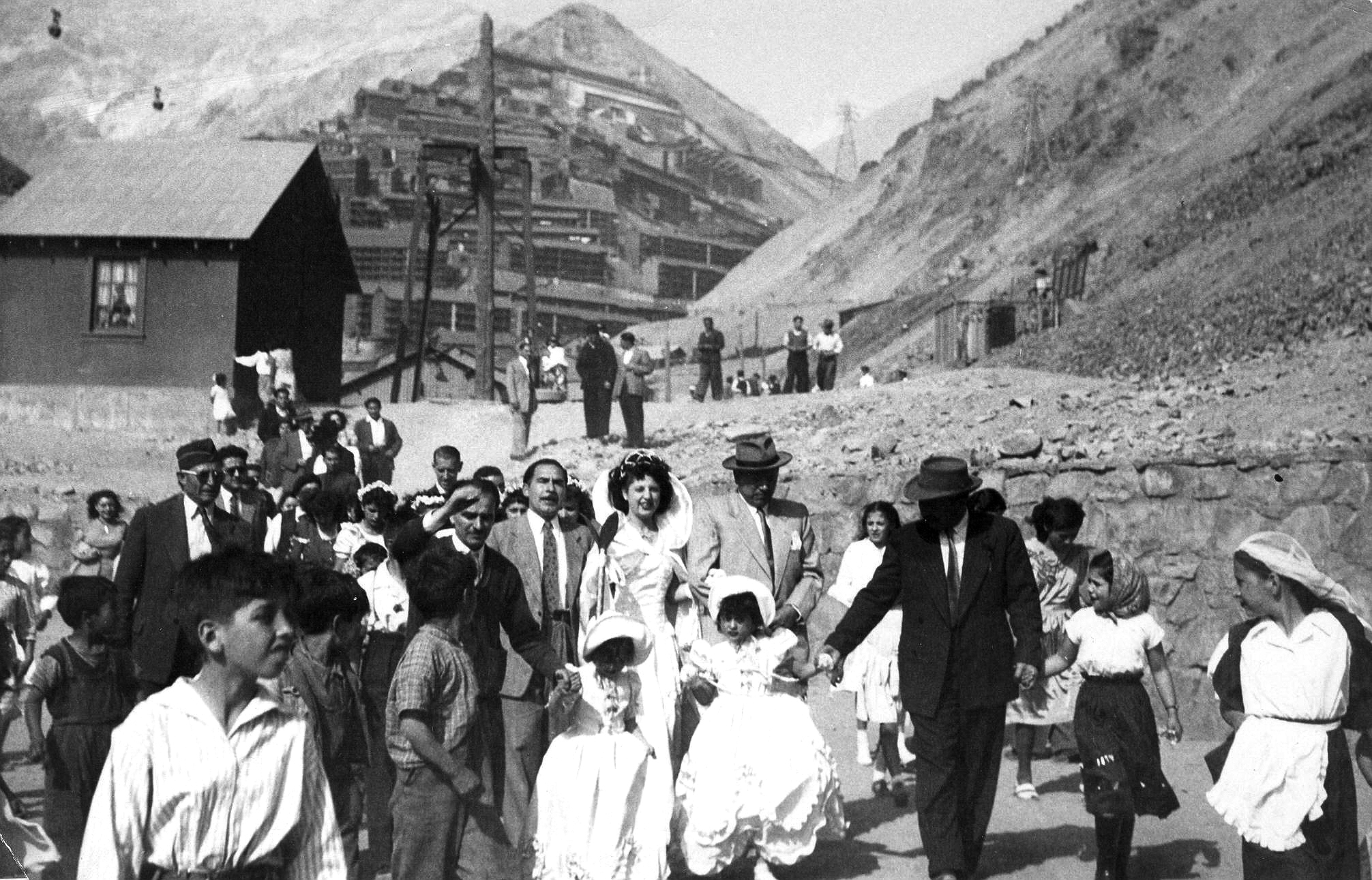 Matrimonio en Sewell, ca 1920