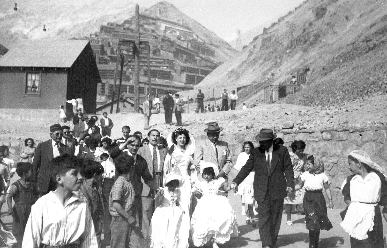 Matrimonio en Sewell, ca 1920
