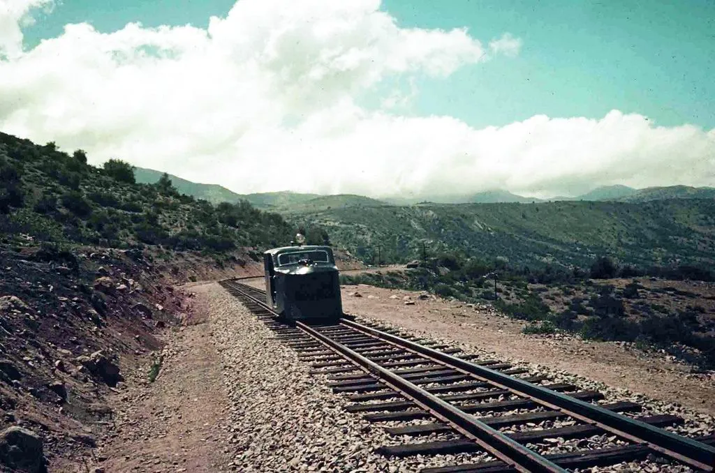 Ferrocarril en movimiento en Sewell, ca. 1935