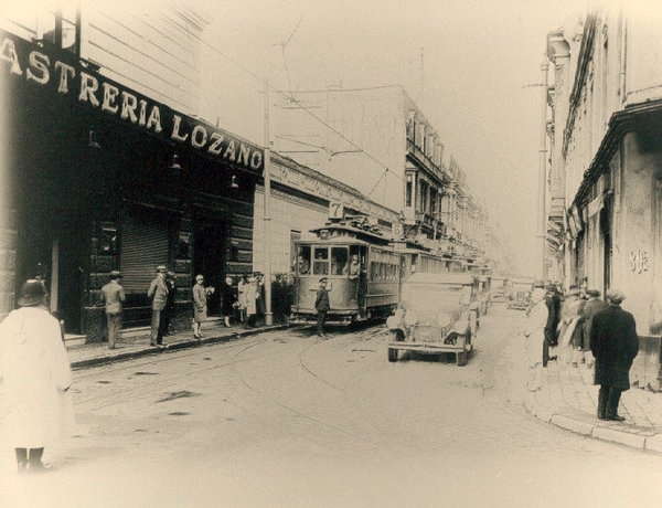 Sastrería Lozano en calle Monjitas, 1929