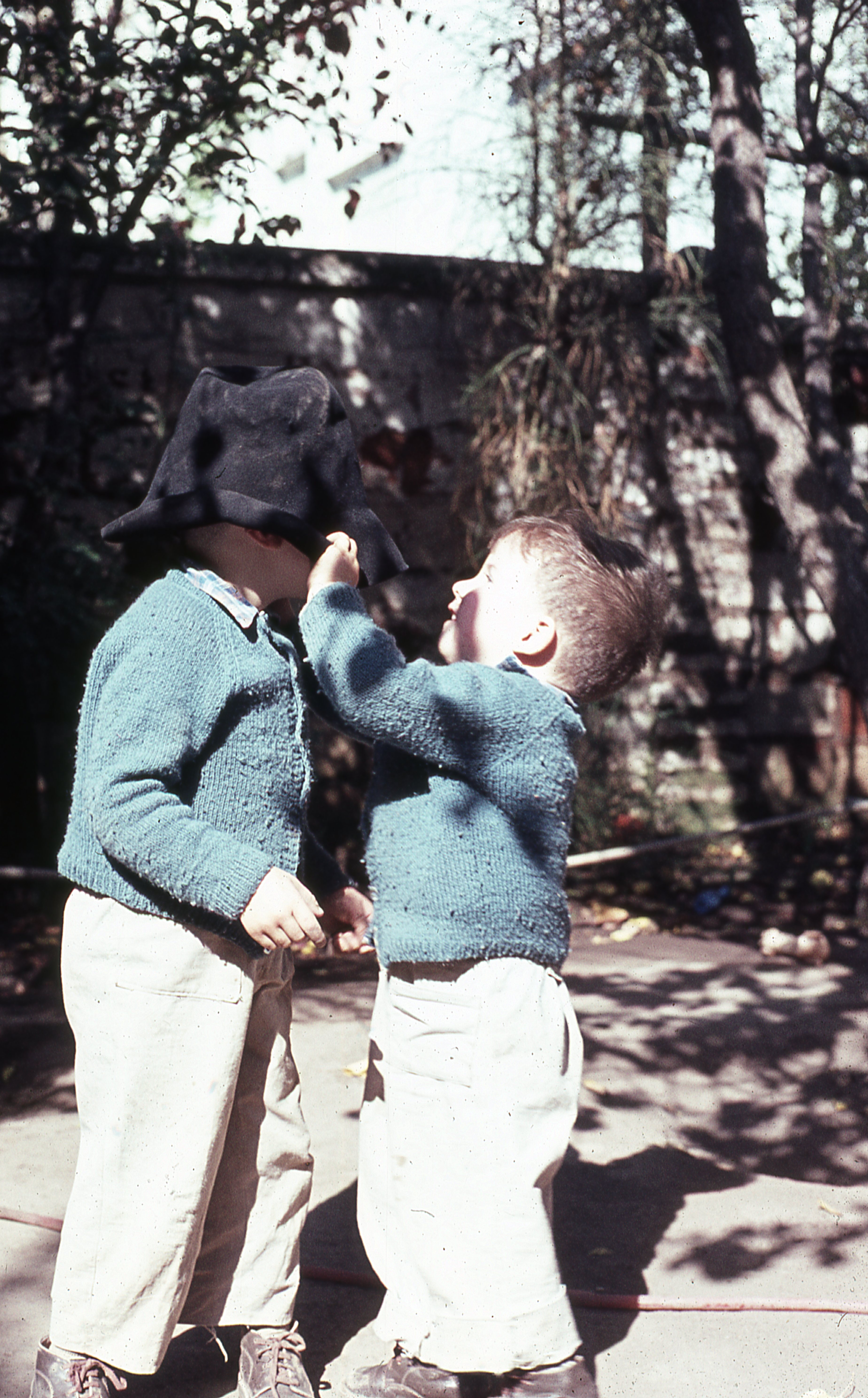 Gabriel y Diego, 1977