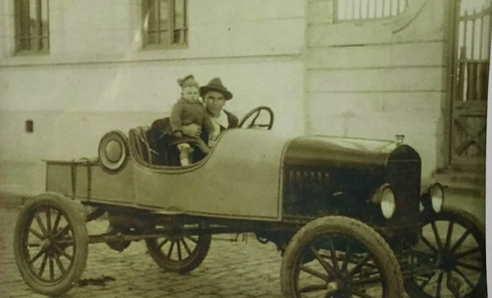 Automóvil en Cauquenes, 1920