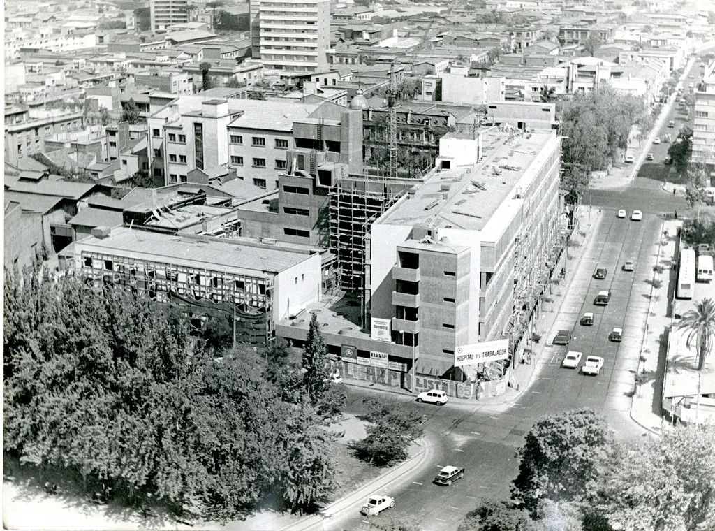 Hospital del Trabajador, 1971