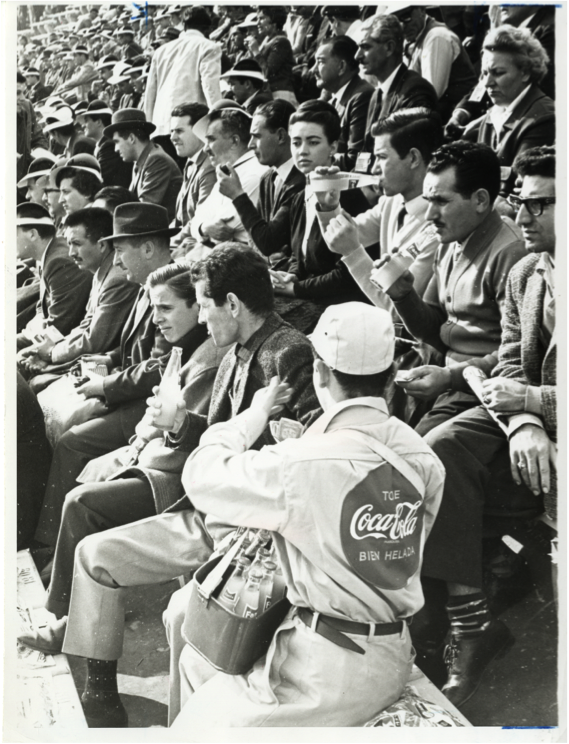 Coca-Cola en el estadio, 1962