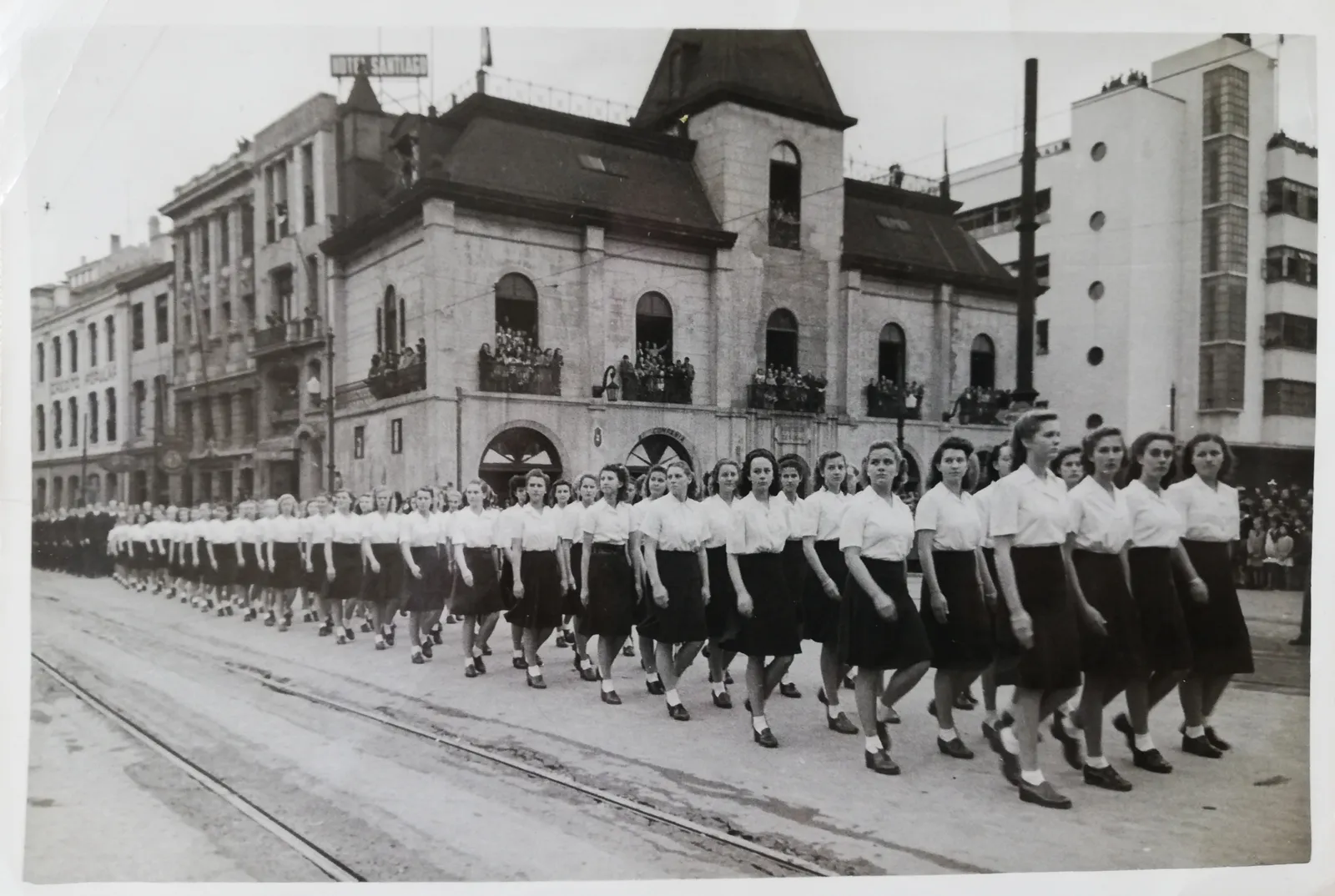 Desfile 21 de Mayo Colegio Alemán Valparaíso, 1946