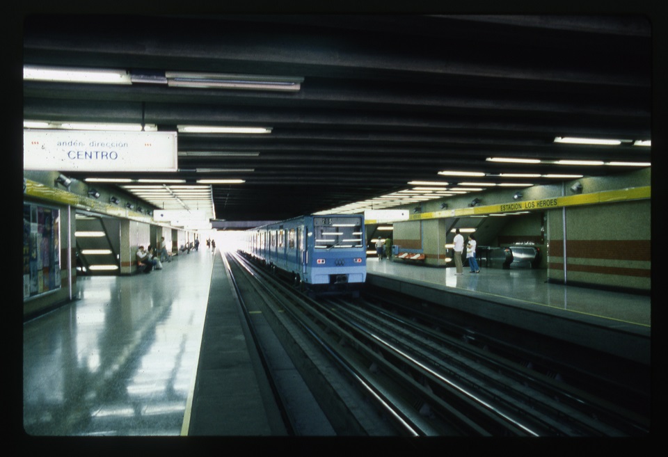 Estación Los Héroes de la Línea 2 del Metro de Santiago, 1978