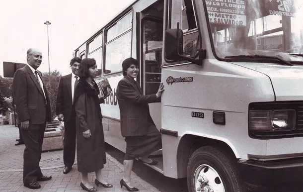 Inauguración servicio Metrobús en Providencia, 1991