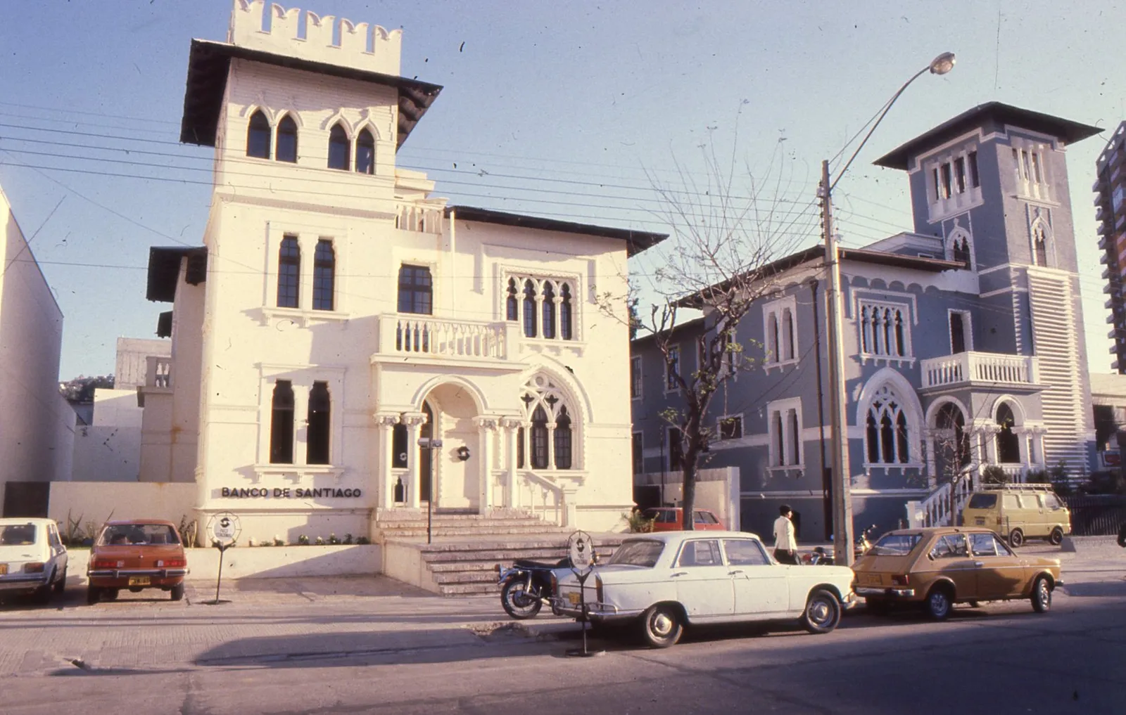 Sucursal Banco de Santiago, 1980