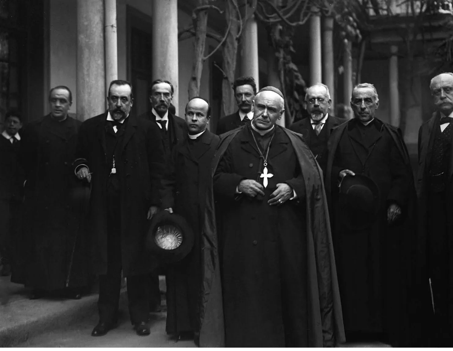 El arzobispo de Santiago, Juan Ignacio González Eyzaguirre, 1910