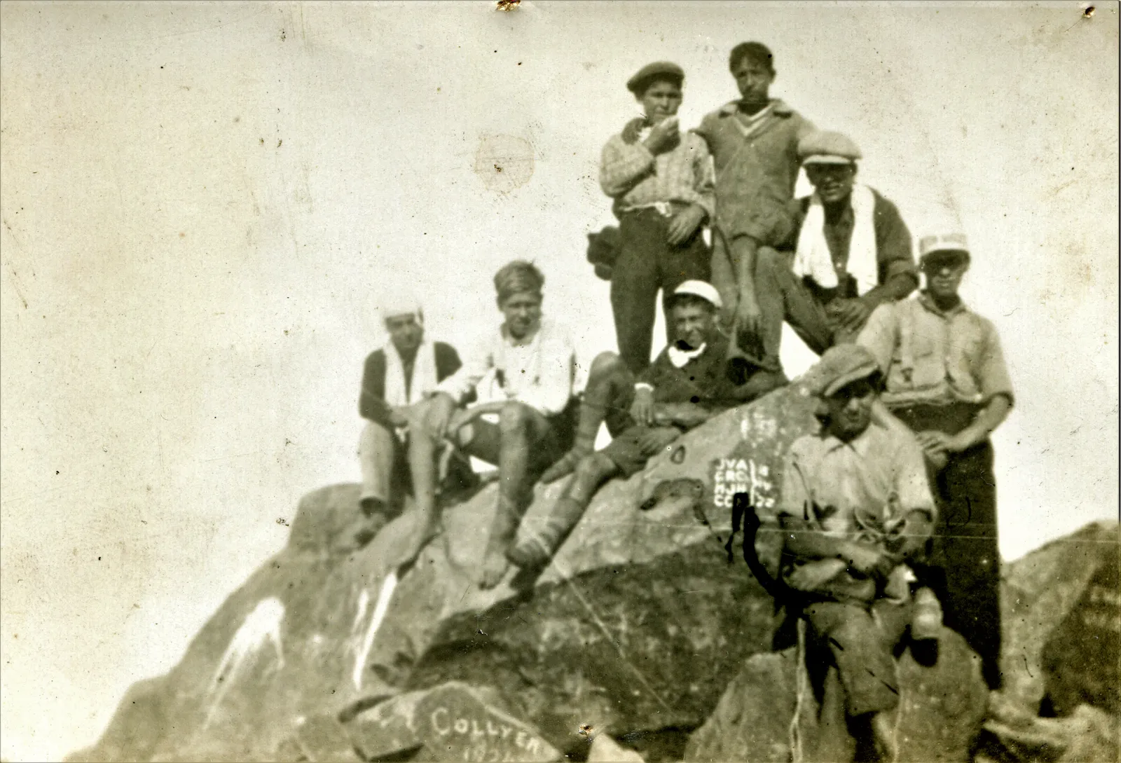 CIMA DEL CERRO LA CAMPANA, OLMUÉ, 1930 aprox.