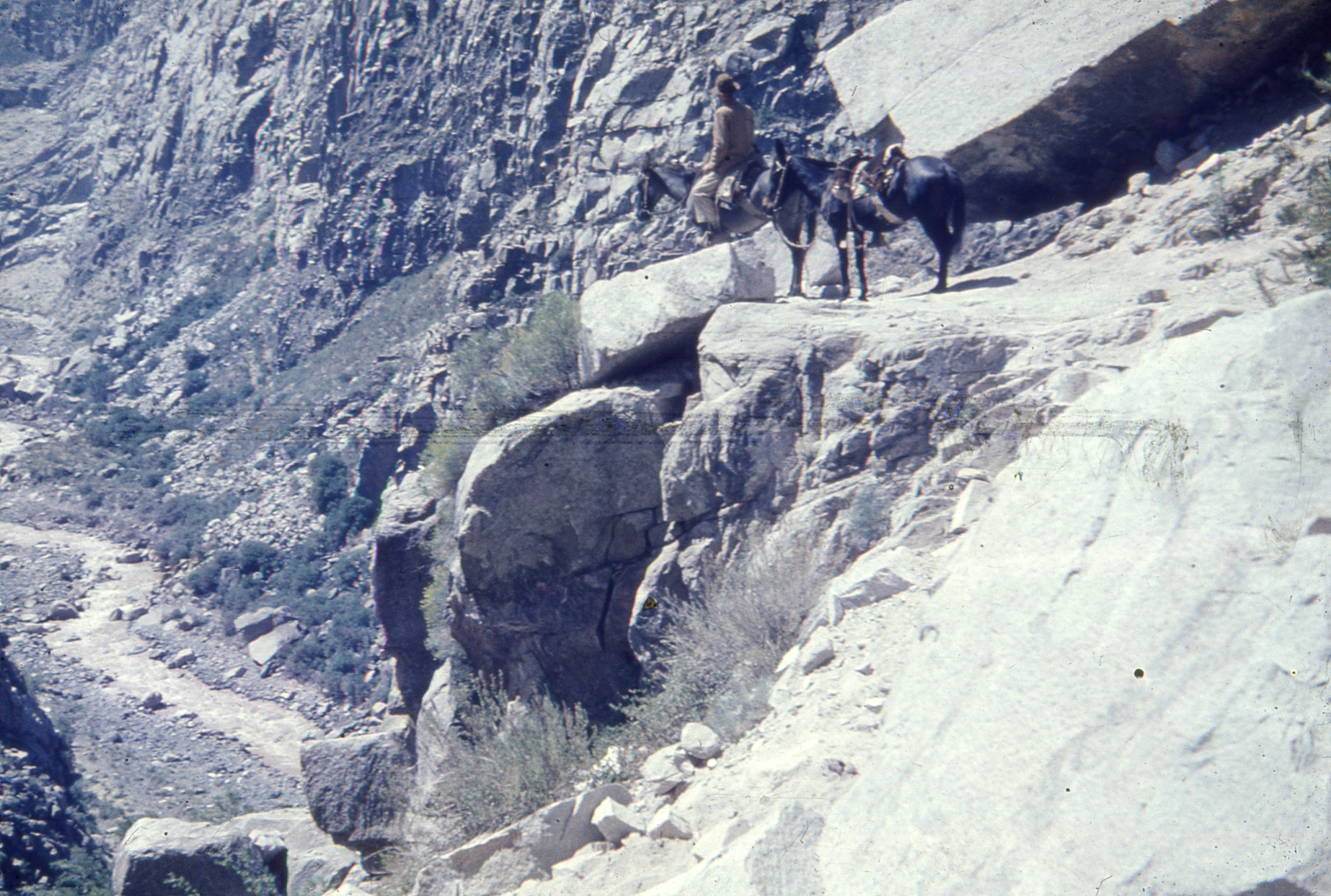 SALTO DEL SOLDADO, QUEBRADA DEL RIO ACONCAGUA, 1964