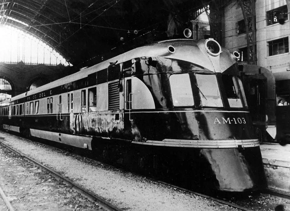 Tren Flecha del Sur en Estación Mapocho, 1950
