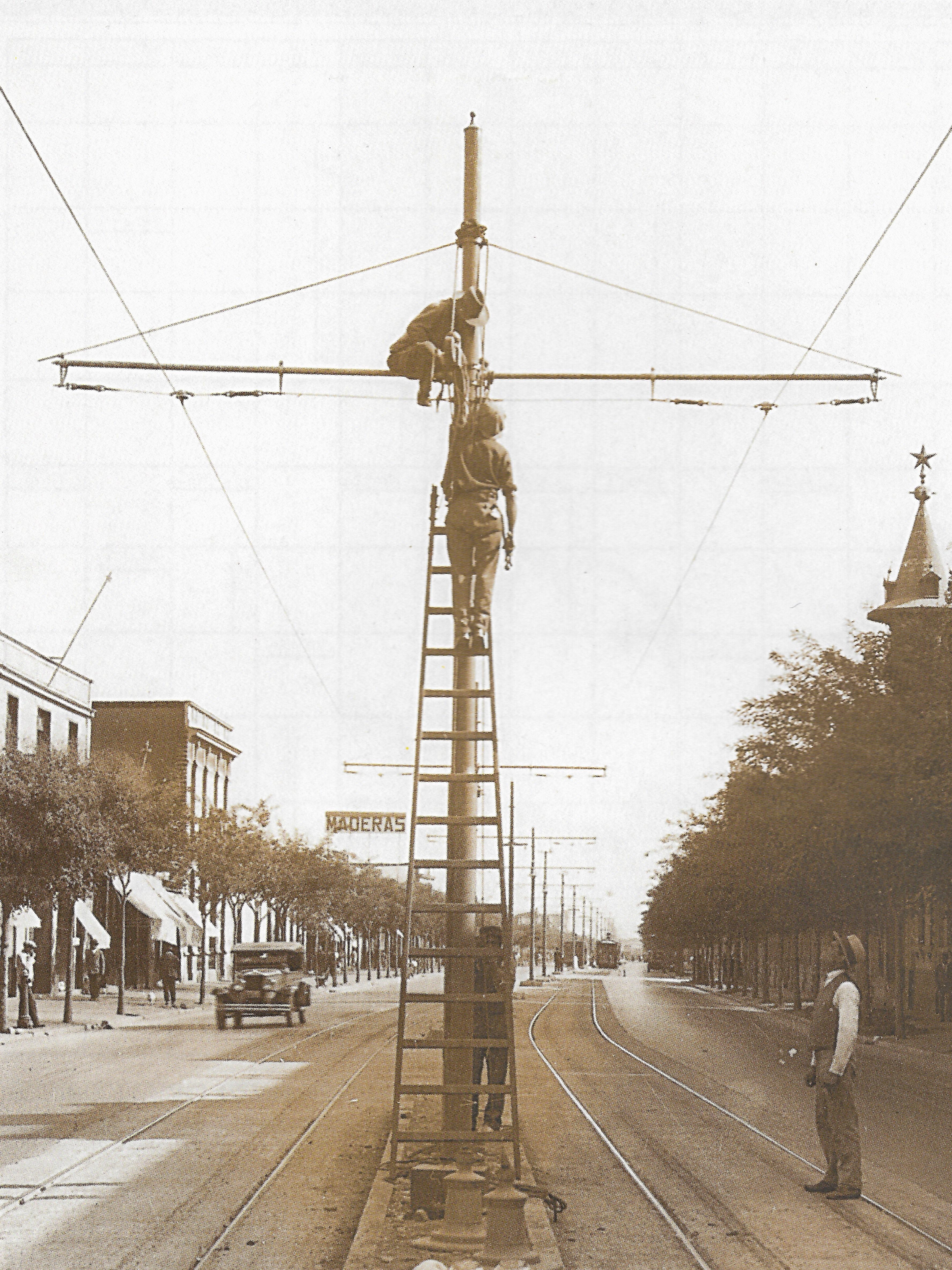 Avenida Independencia en la década de 1930