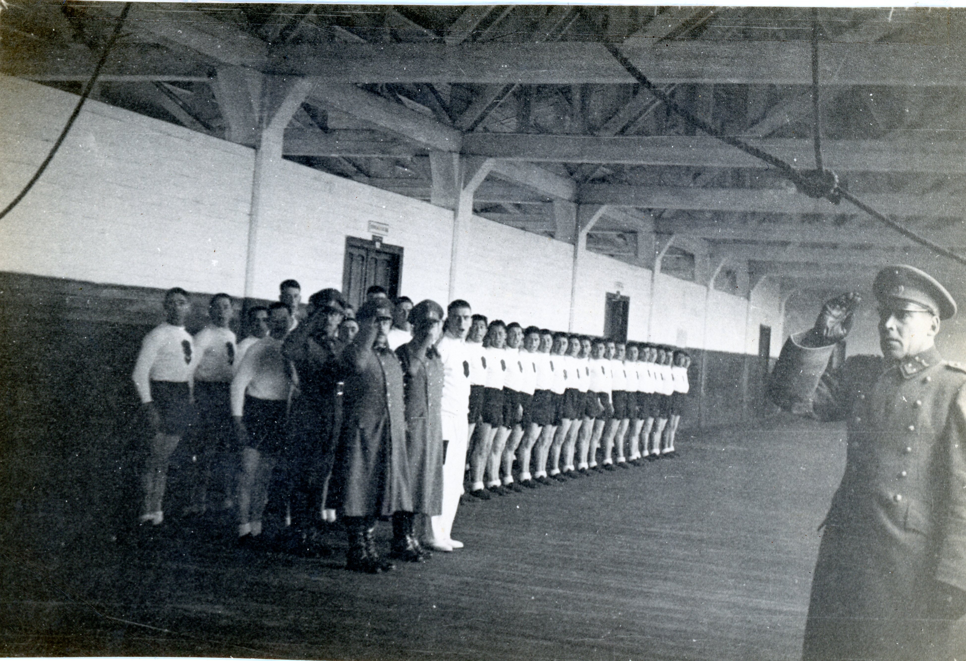 Revista de gimnasia, 1947