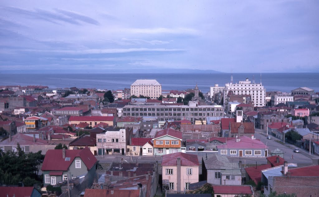 Punta Arenas desde el cerro de la Cruz, 1968