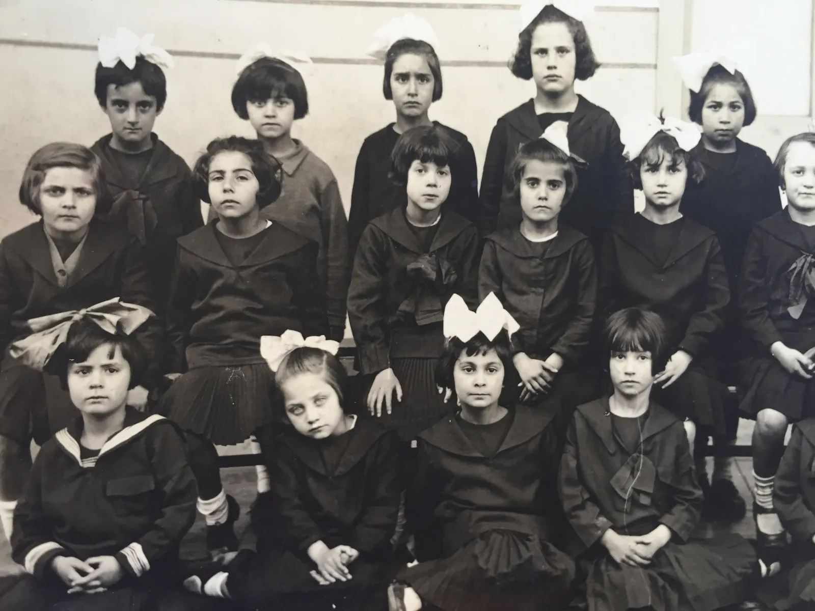 Alumnas del Colegio Inmaculada Concepción de Cauquenes en 1918.