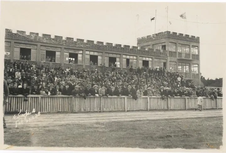 Estadio Ramón Cañas de Punta Arenas en 1938
