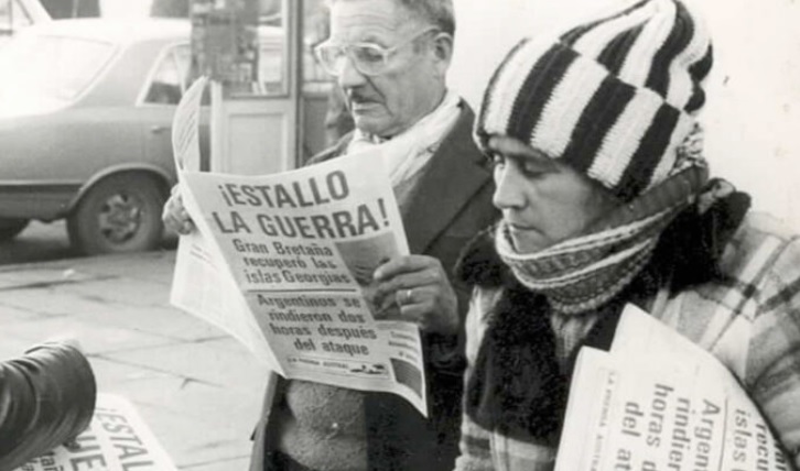 Puntarenenses leen sobre Guerra de las Malvinas, 1982