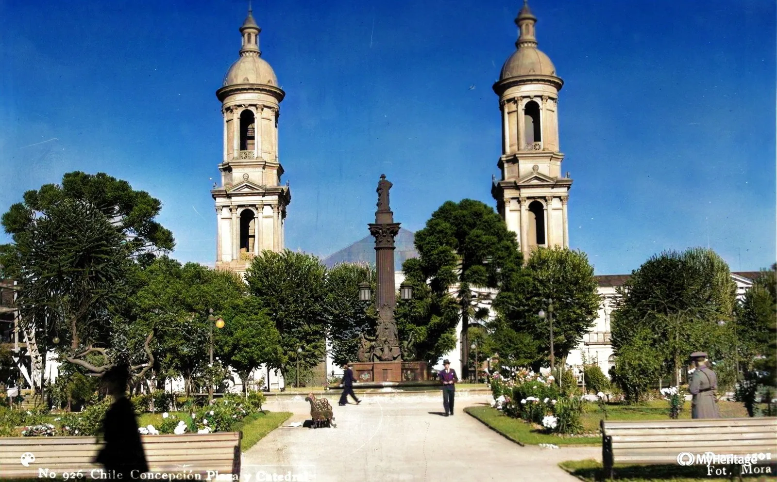 Catedral y Plaza de Armas de Concepción en 1930