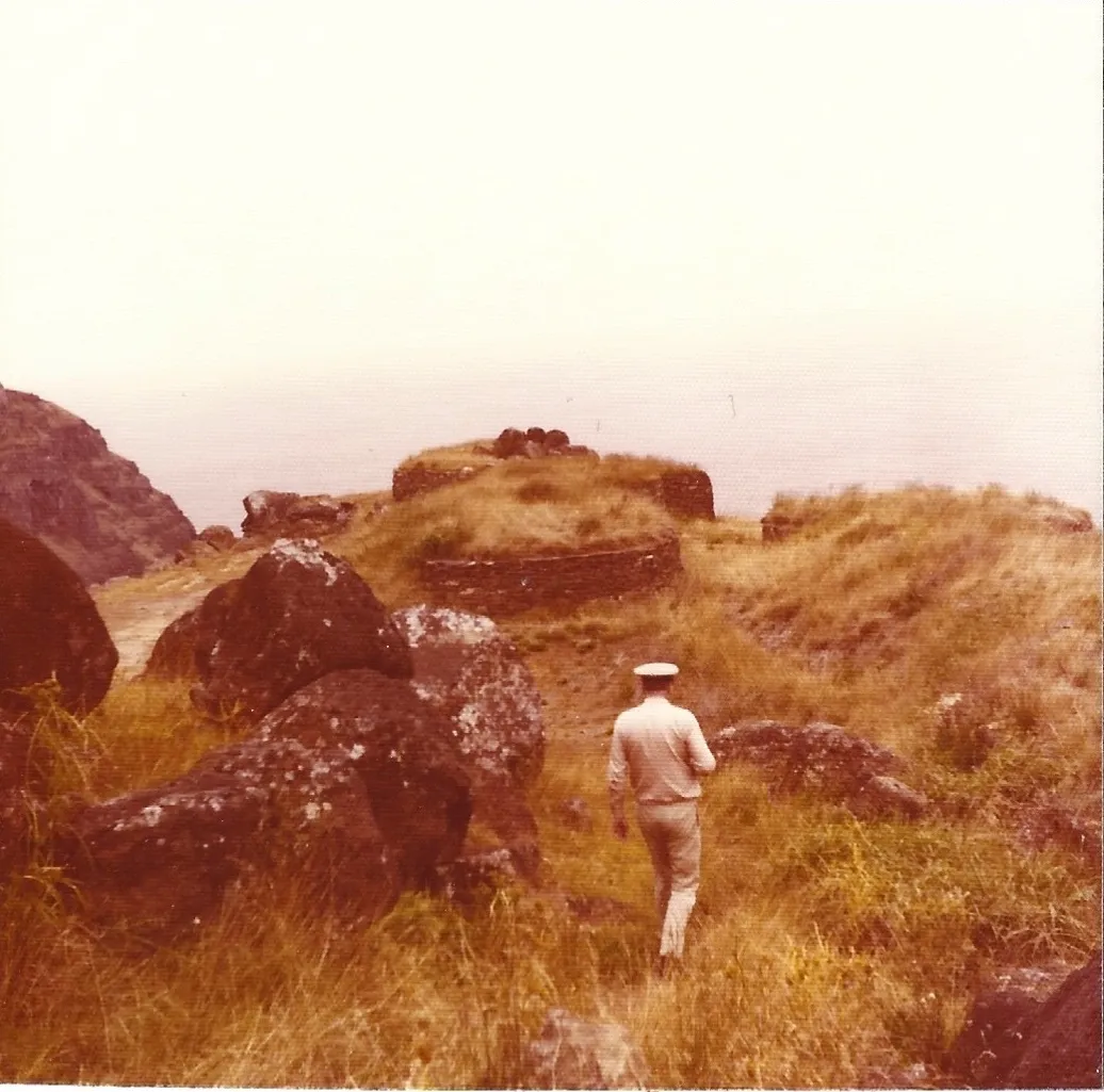 Aldea Ceremonial de Orongo en 1970