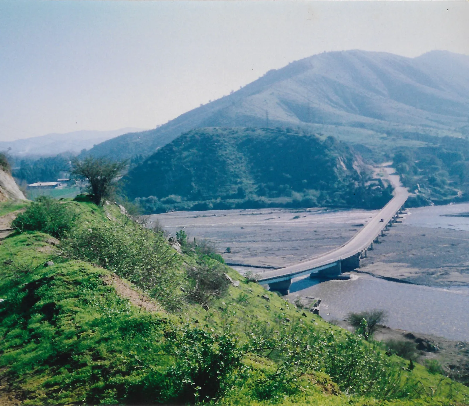 Puente Marambio sobre el rio Maipo en 1996