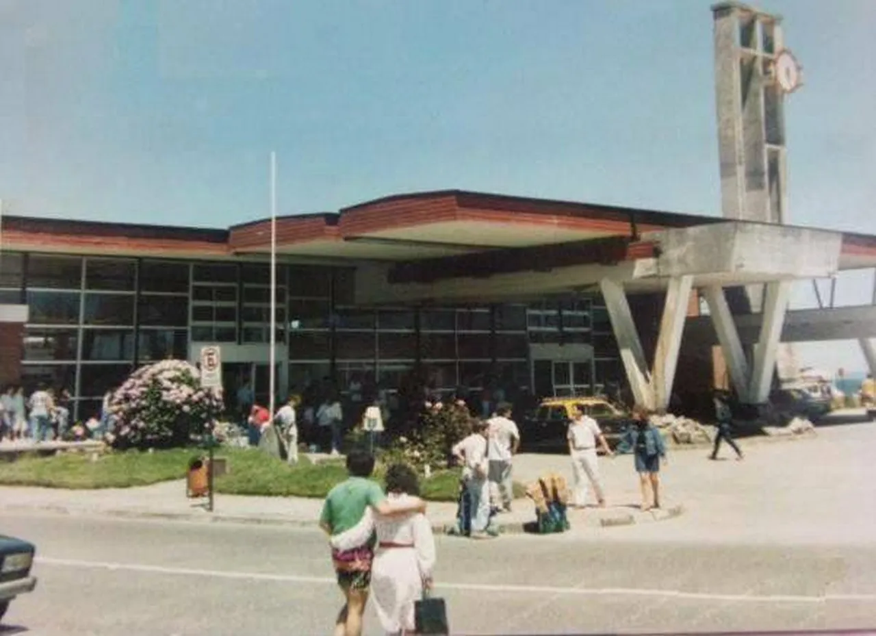 Estacion de Trenes en Puerto Montt, 1980