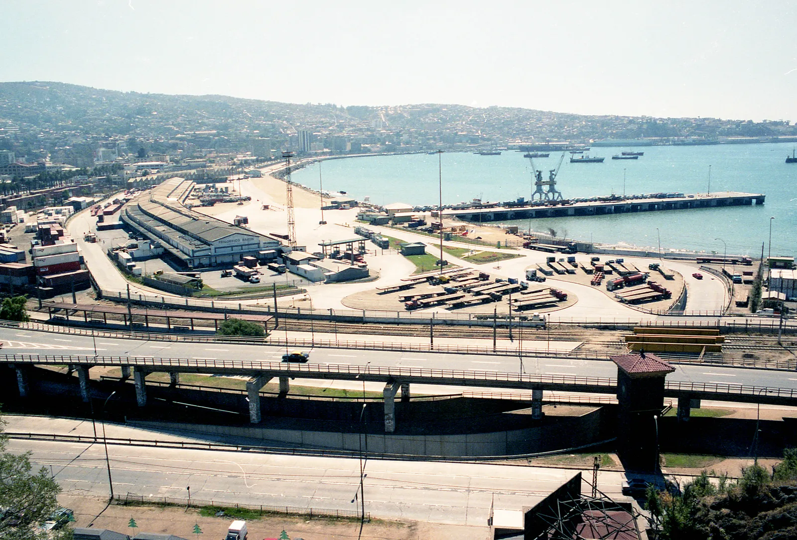 Nudo Barón en Valparaíso, 1998
