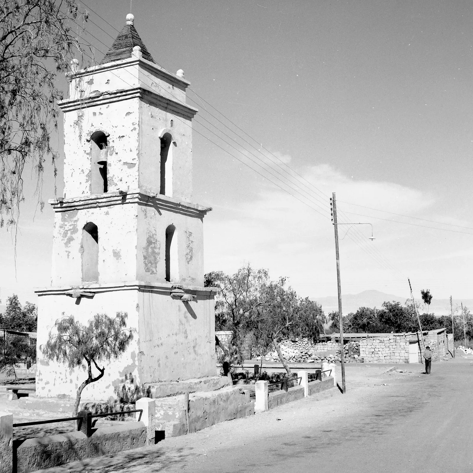 Campanario de la iglesia de San Lucas de Toconao, 1972