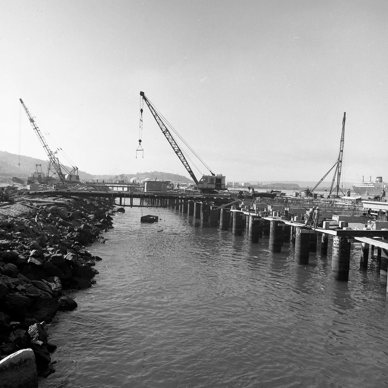 Construcción del puerto San Vicente, 1978