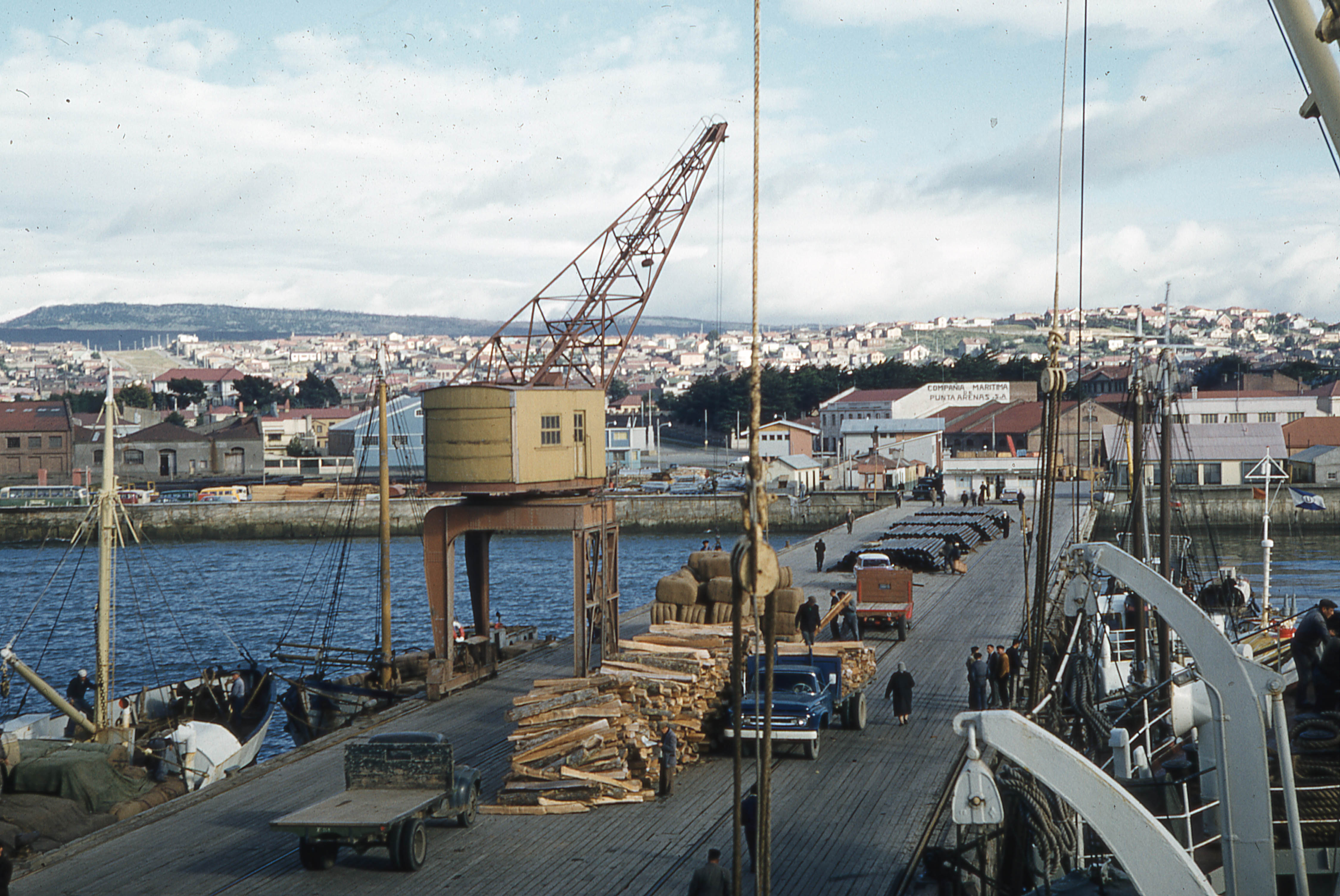Puerto de Punta Arenas en actividad, 1962