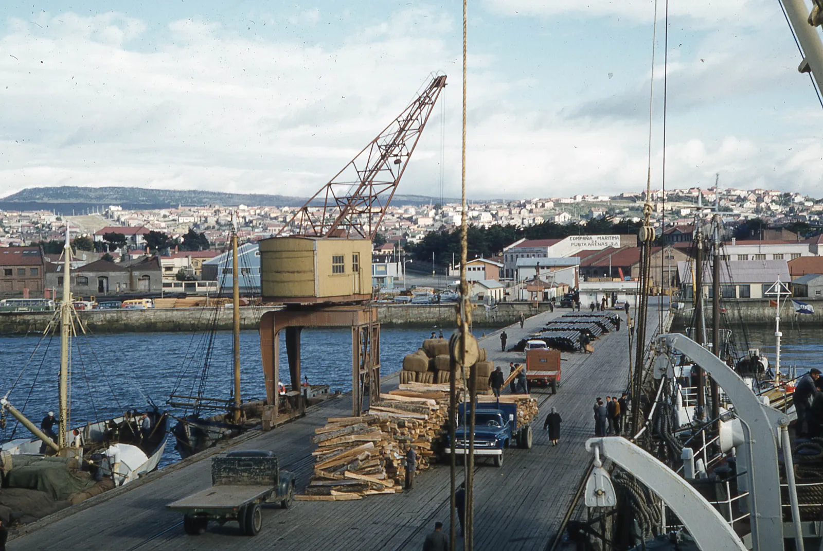 Puerto de Punta Arenas en actividad, 1962