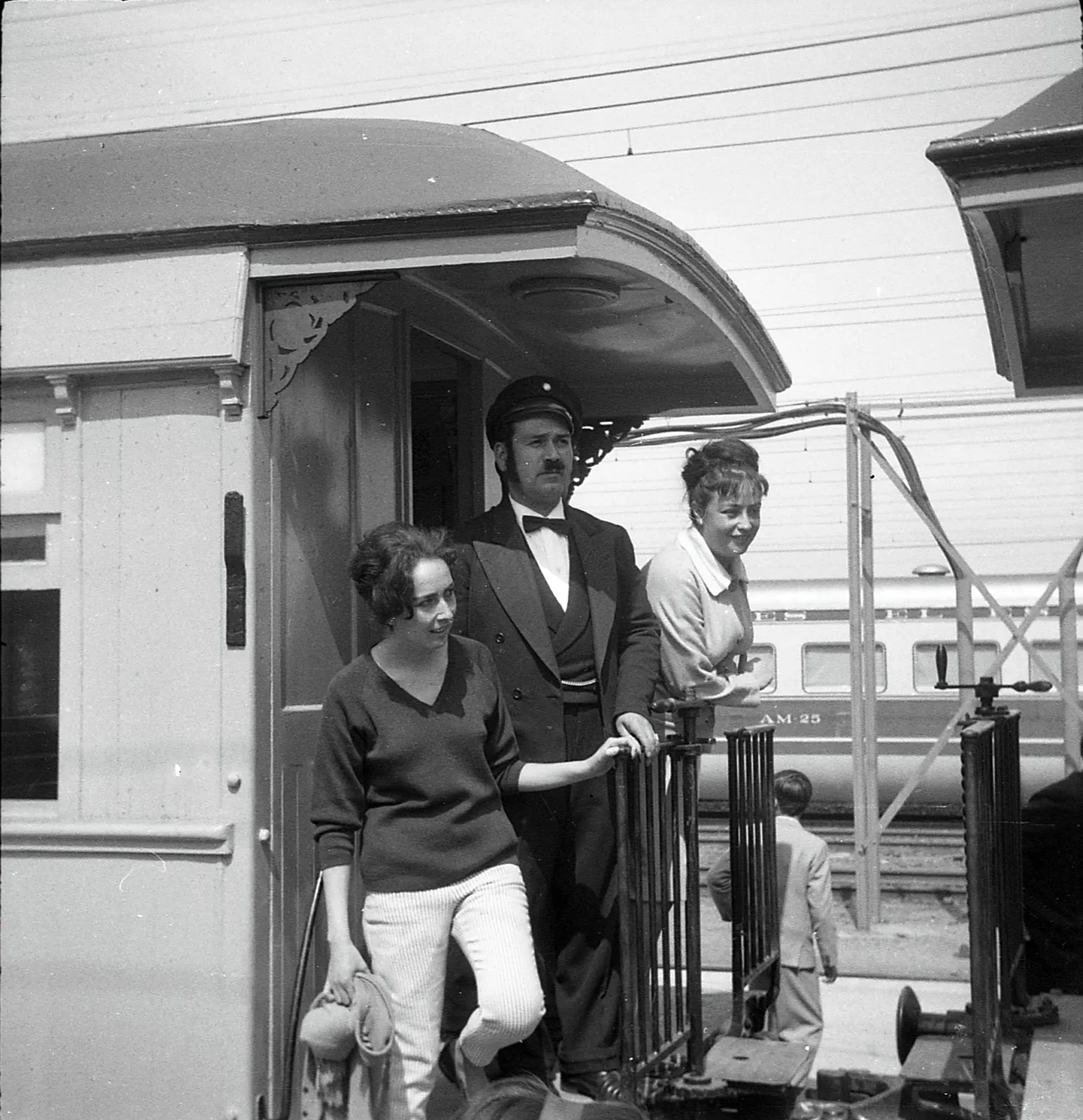 Centenario Ferrocarril Santiago-Valparaíso en Llay Llay, 1963