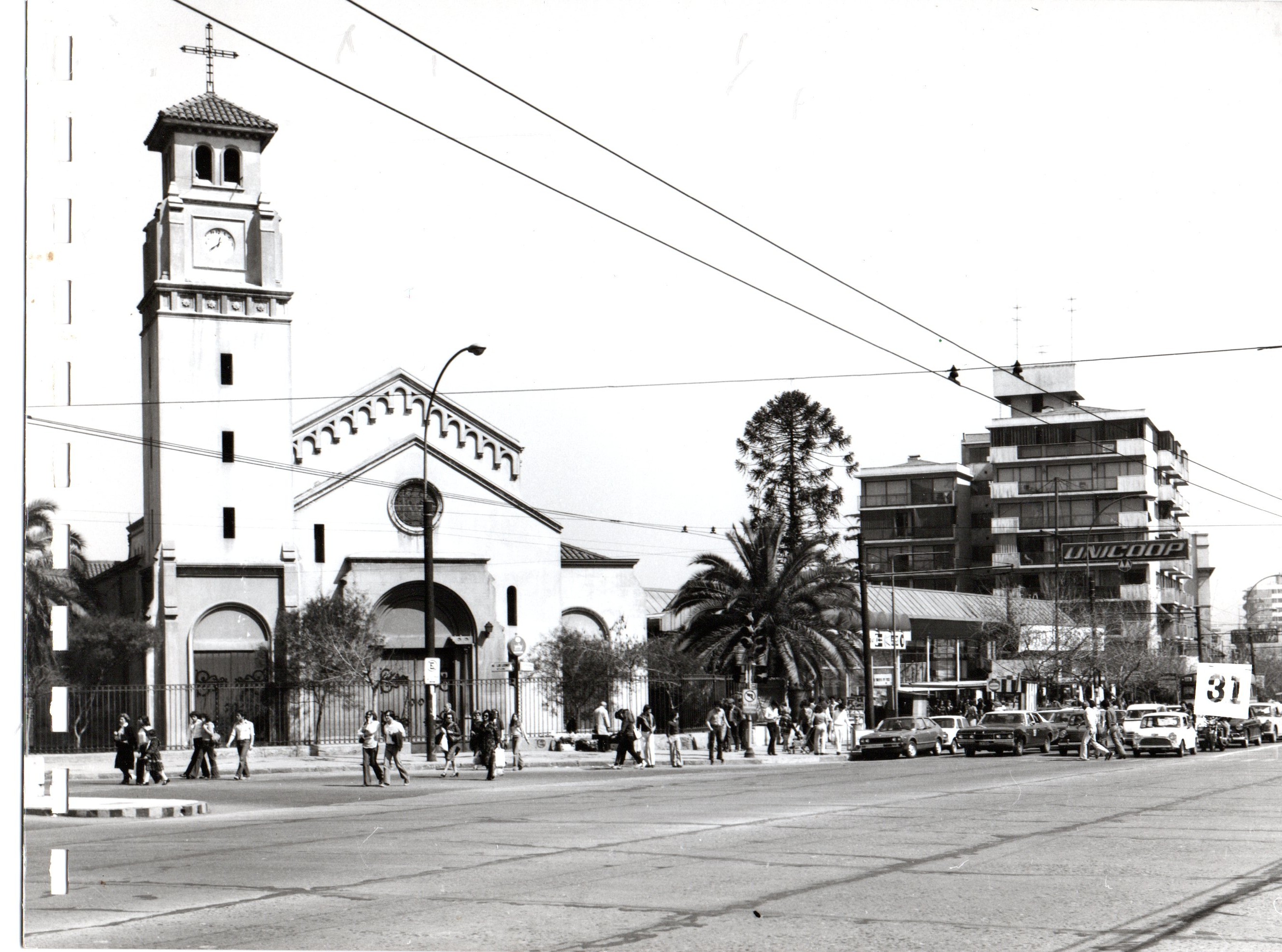 Esquina Providencia y Los Leones, 1979