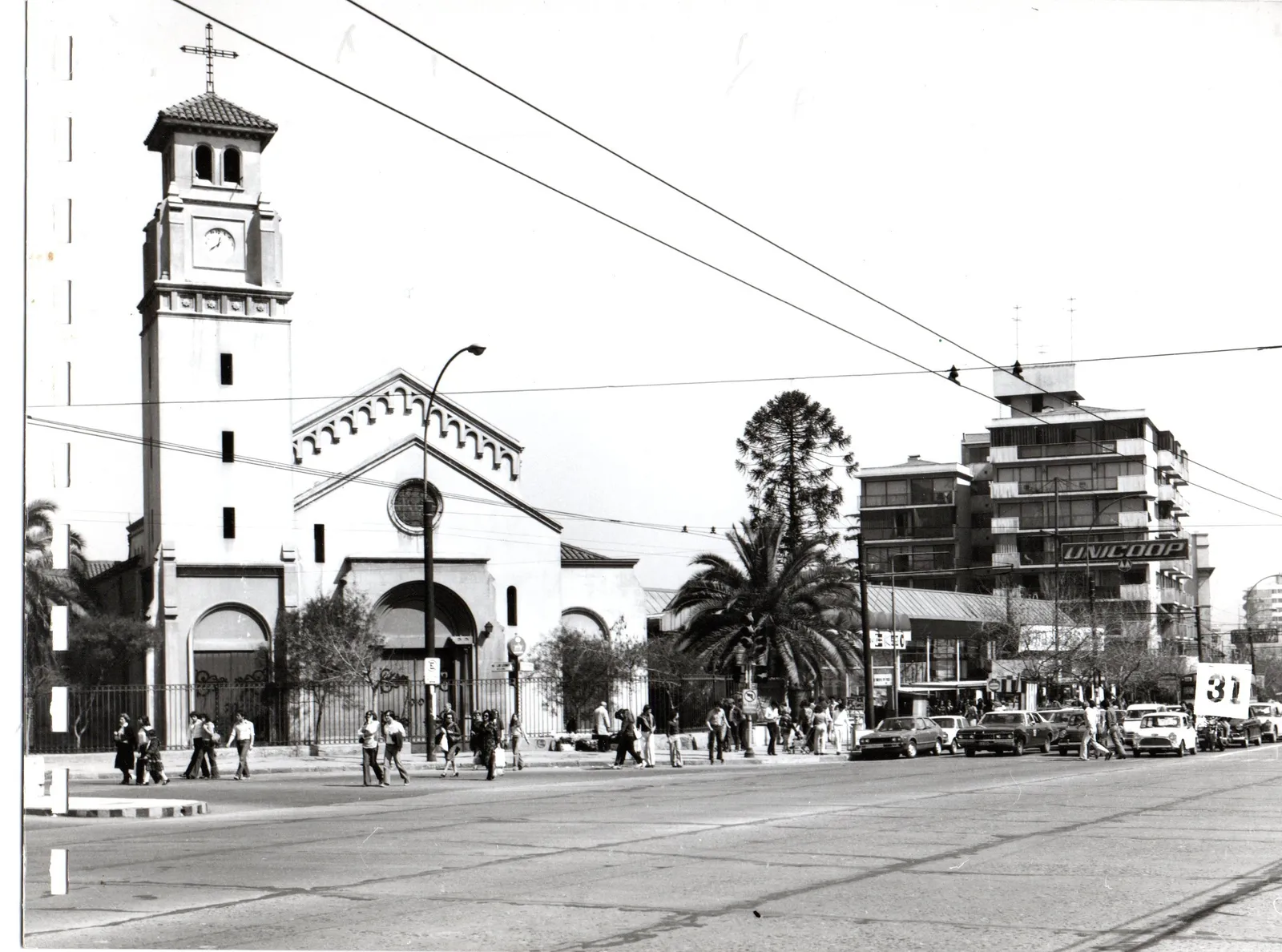 Esquina Providencia y Los Leones, 1979