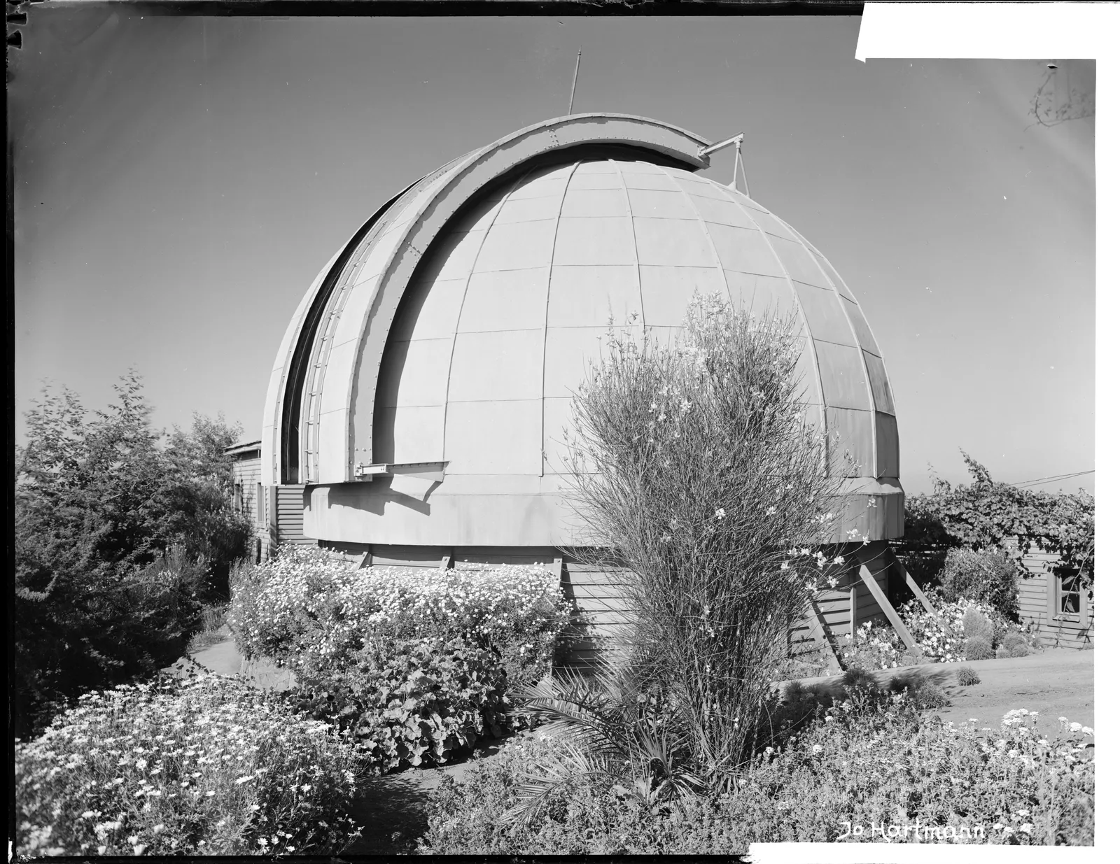 Vista exterior del Observatorio Mills, Cerro San Cristóbal, 1922