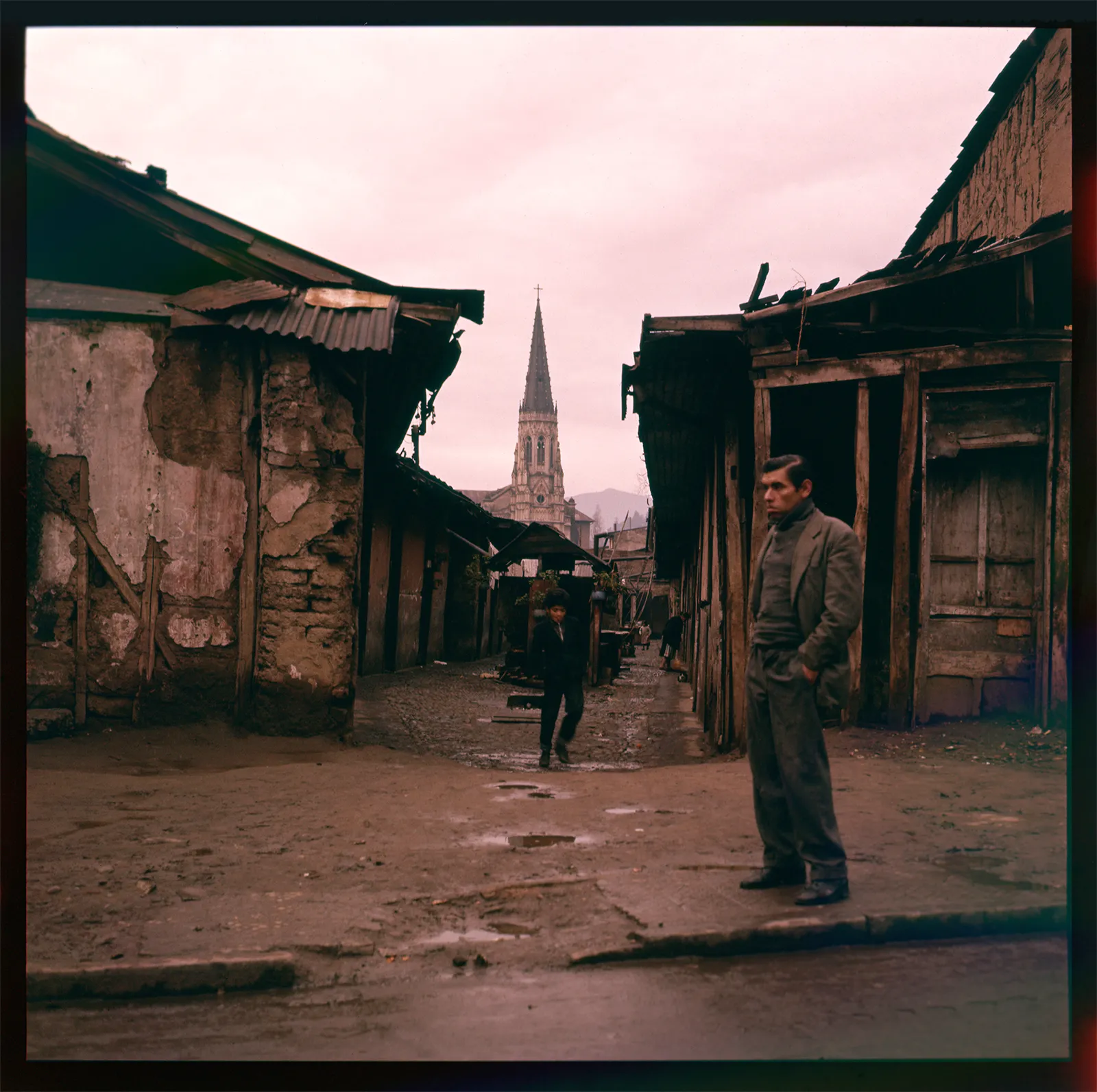 Barrio Patronato con vista de la Iglesia Santa Filomena, Recoleta, Región Metropolitana, 1950 - 1965
