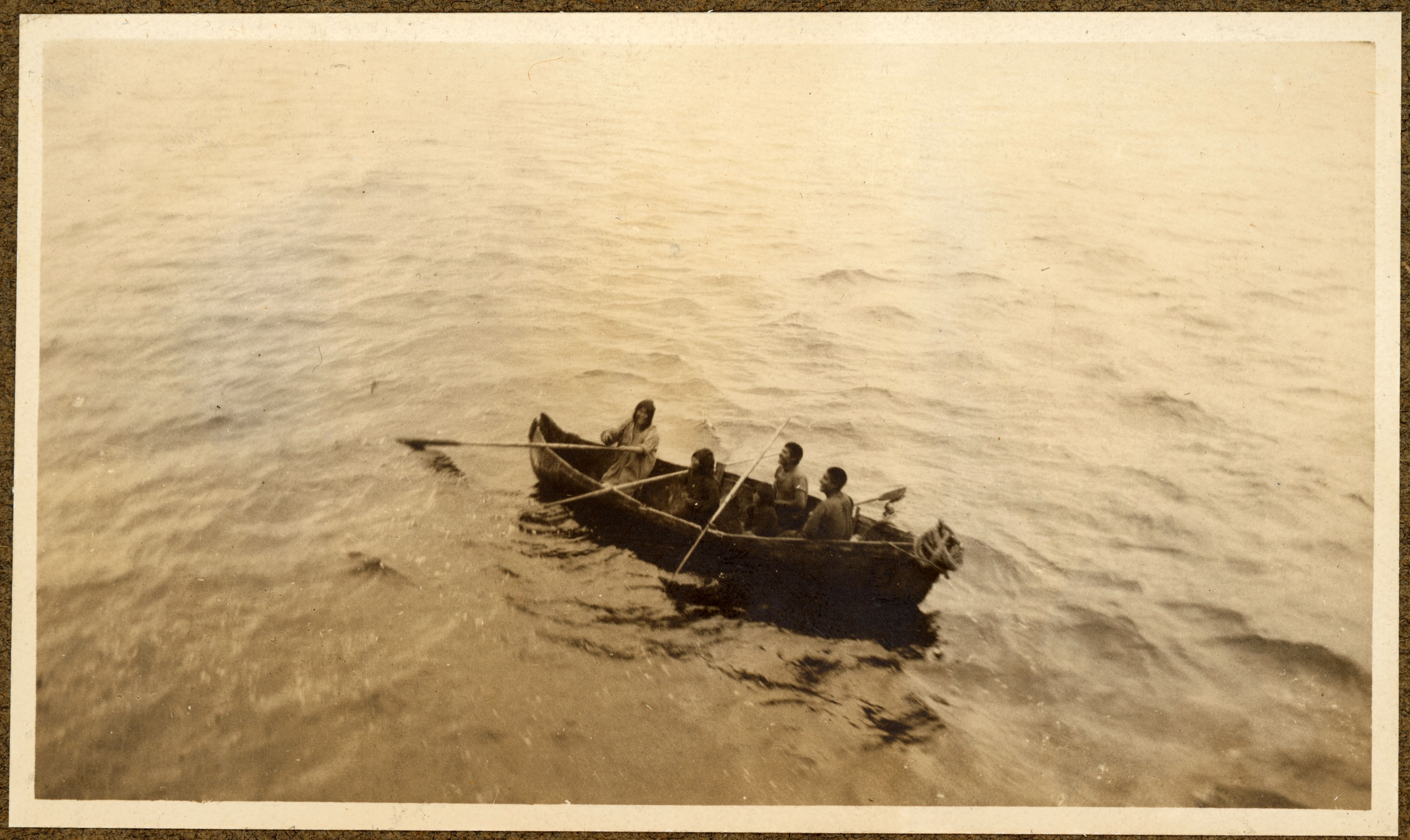 Balsa Kawésqar, Patagonia, ca. 1923