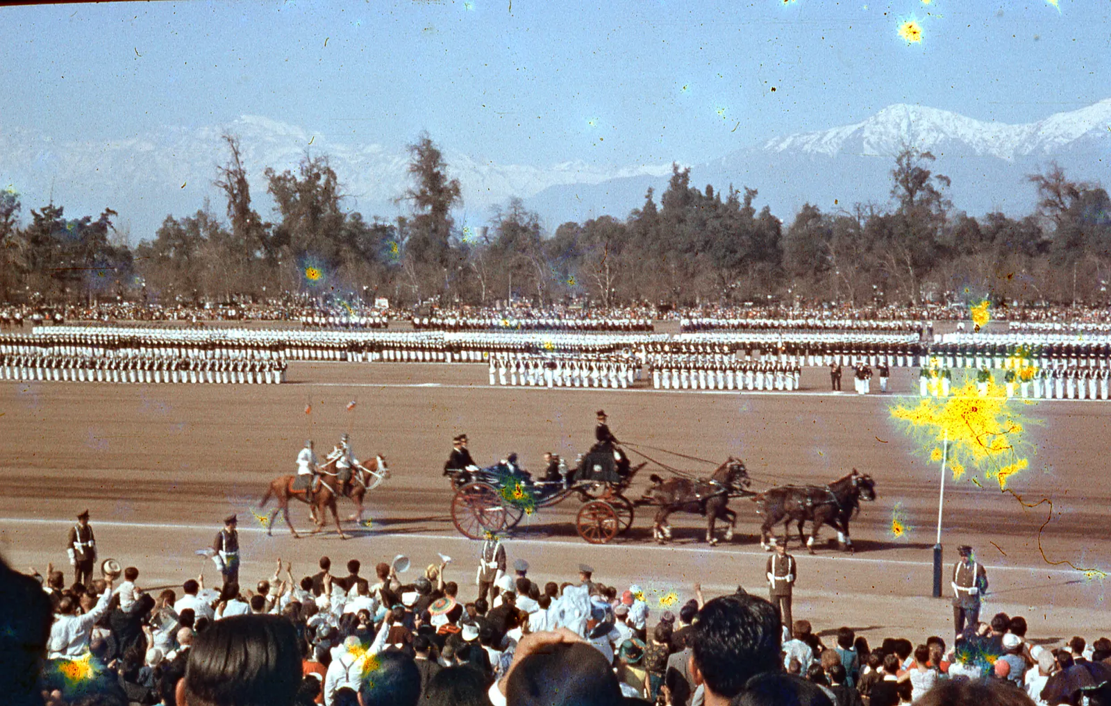 Presidente Eduardo Frei Montalva en la Parada Militar de 1965