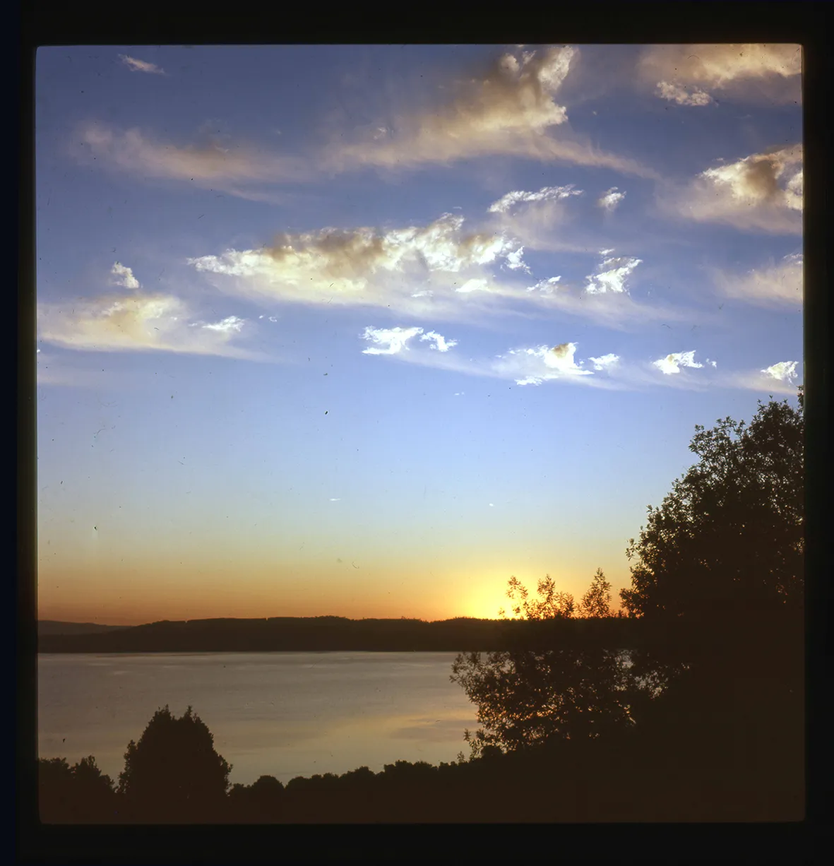 Lago Huilipilún, Flor del Lago, Villarrica, Región de La Araucanía, Chile, 1950 - 1965