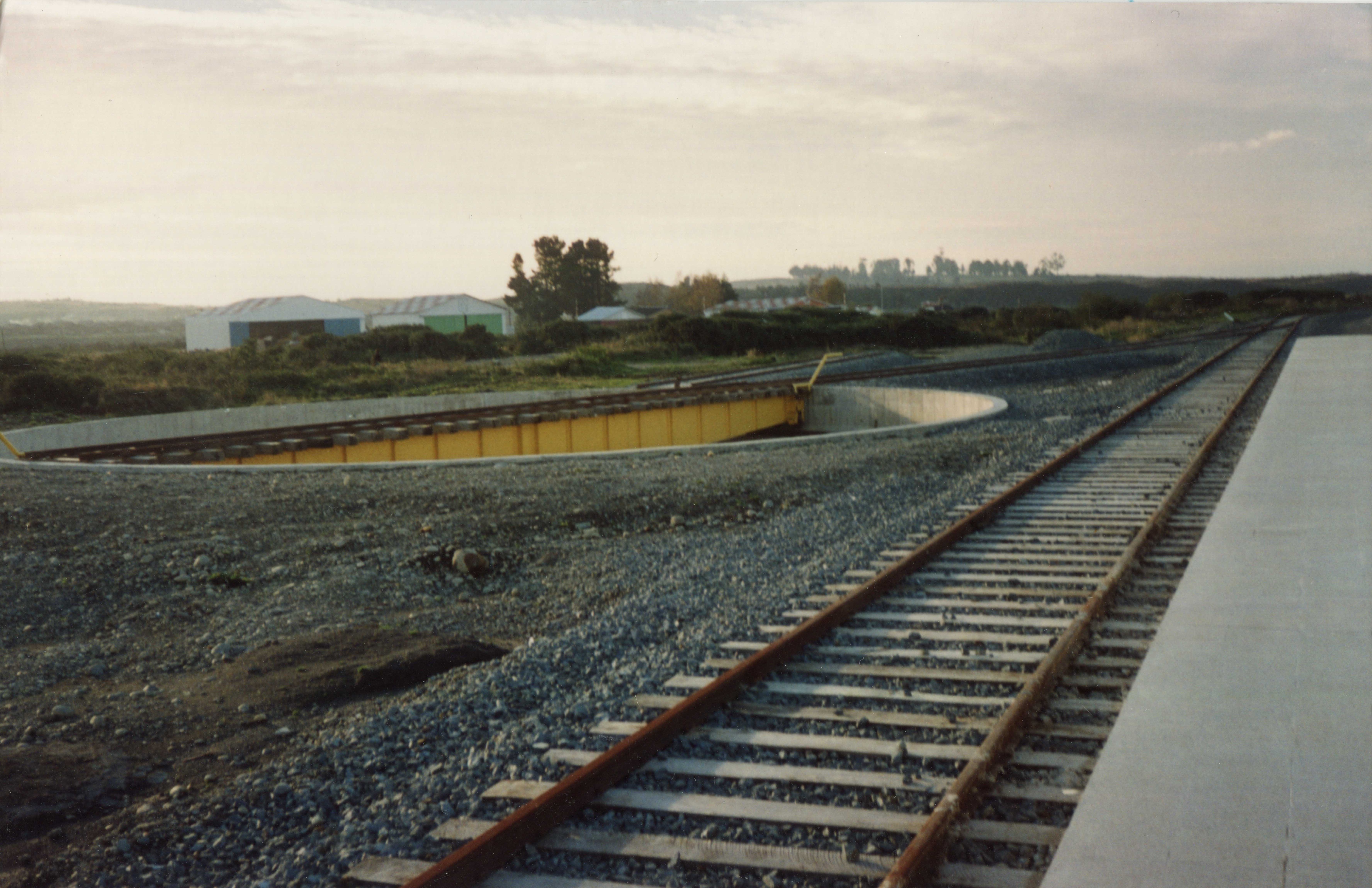 Tornamesa Estación La Paloma, Puerto Montt, 24 Abril 1997