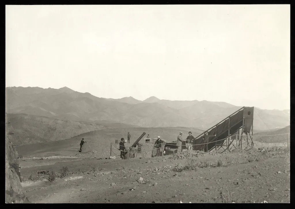 Campamento de observación astronómica para eclipse solar total en Cerro Cobre, Atacama, 1893
