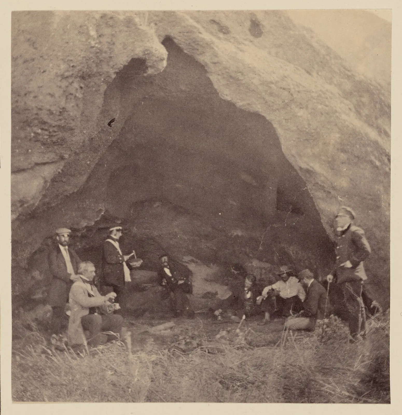 Cueva de la Isla Robinson Crusoe, 1860