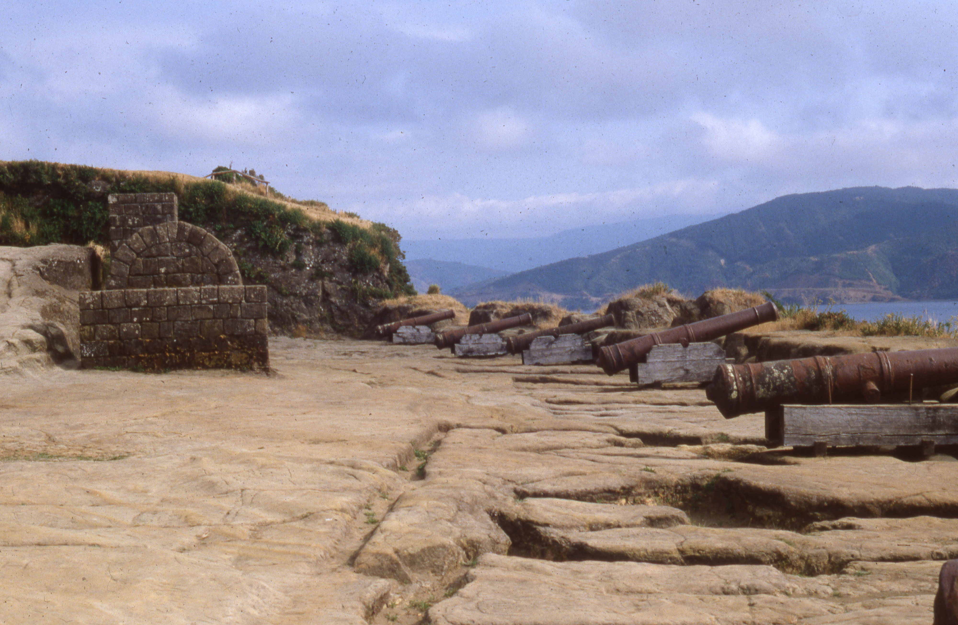 Cañones en Castillo de Niebla, ca. 1970