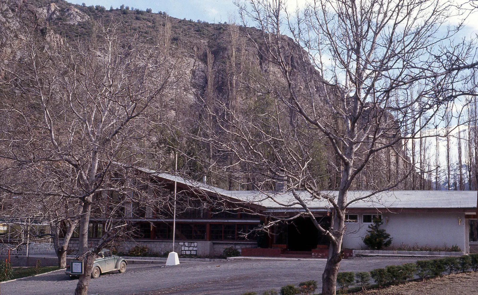 Acceso al Club de Campo Minera Andina, Río Colorado, 1983