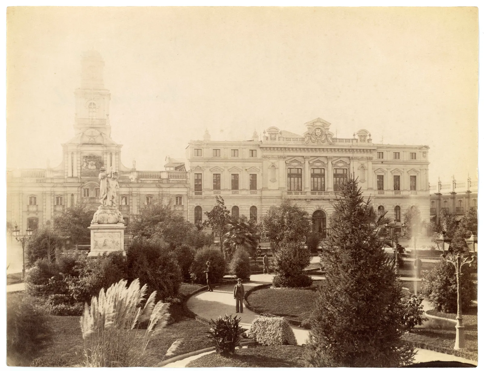 Plaza de Armas de Santiago, Jardines, ca. 1904