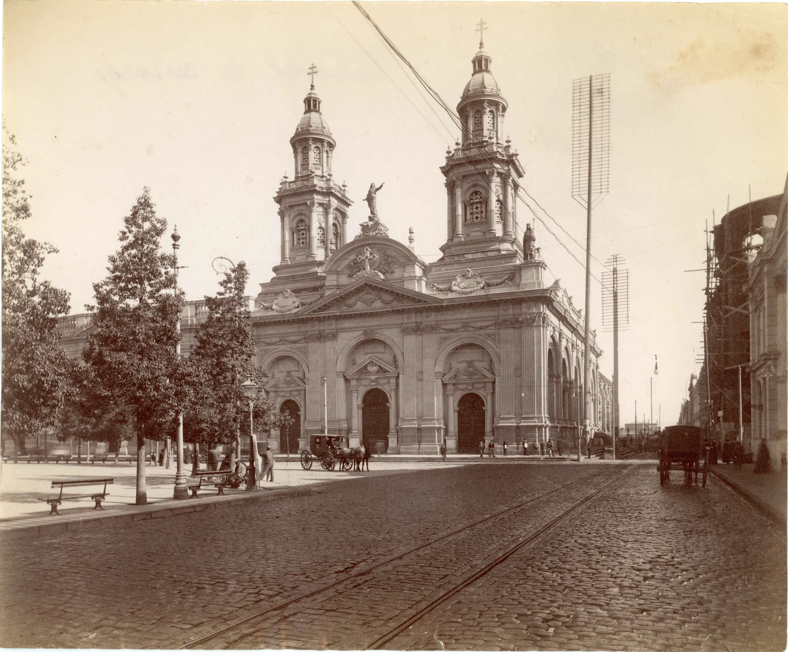 Catedral y Plaza de Armas de Santiago, ca. 1904