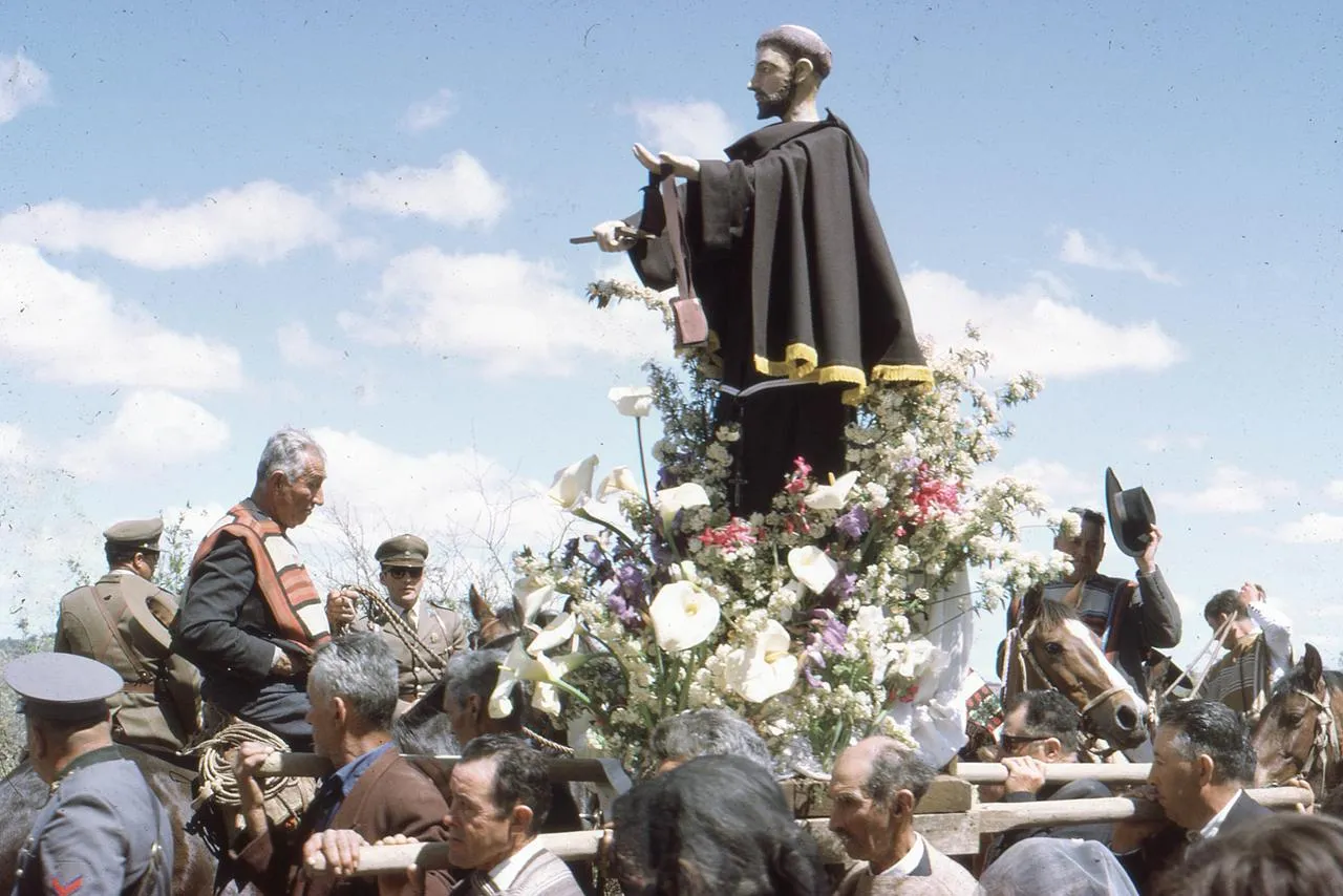 Procesión de San Francisco de Asís en Huerta de Maule, 1968