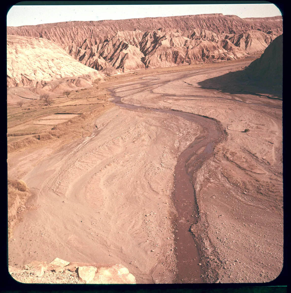 Vista del río Grande de San Pedro de Atacama, Región de Atacama, Chile, 1950 - 1965