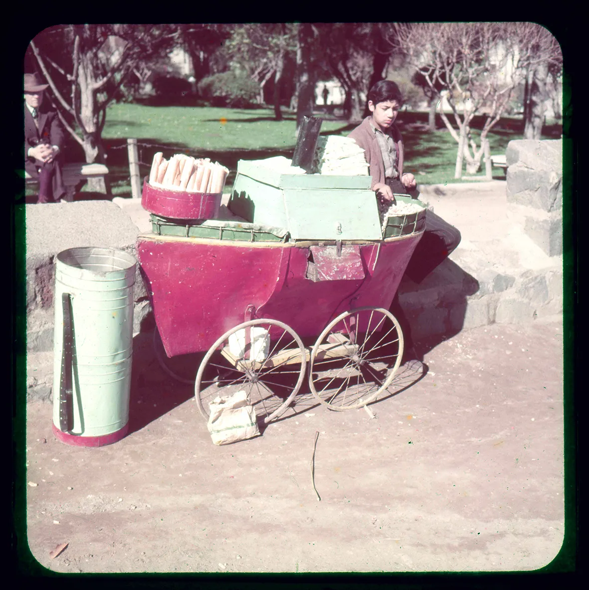 Joven y buque manicero, Chile, 1950 - 1965