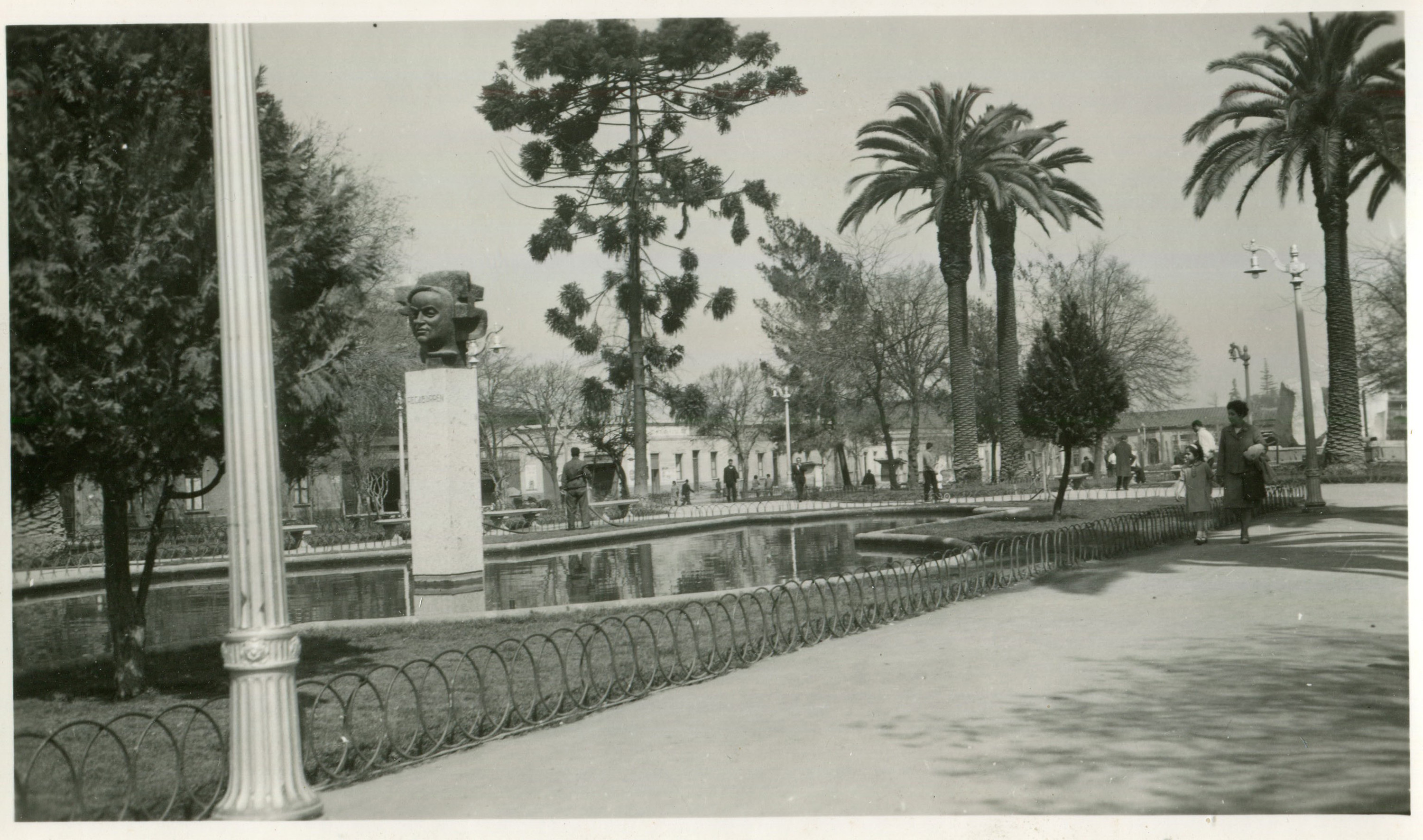 Parque Almagro, Santiago, 1966